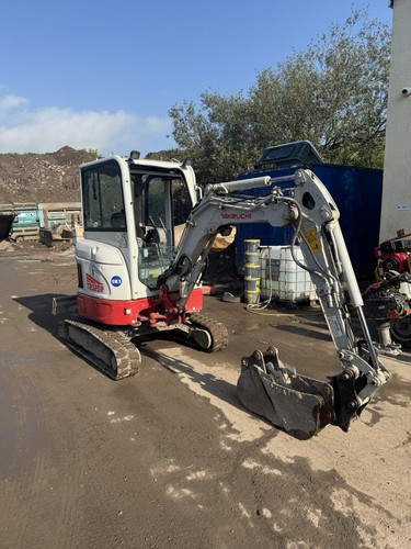 Takeuchi tb325r ton - takeuchi,