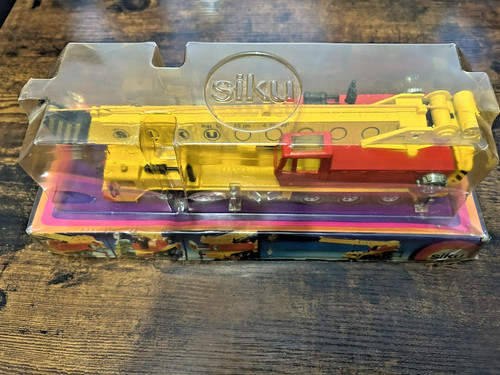 Siku 4010 hydraulic crane - ,