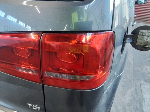 Rear light right - rear,