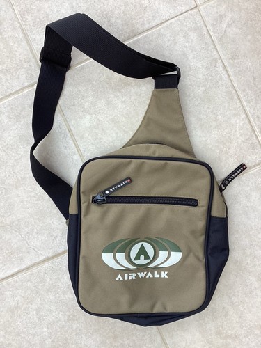 Airwalk khaki green - green, crossbody