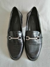 Women's Shoes Size 7 Papaya