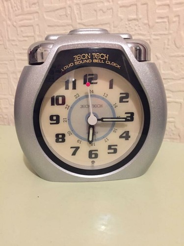 Vintage zeon tech alarm - tech,
