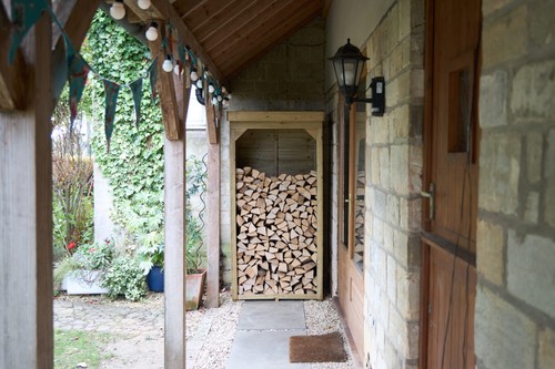 Forest overlap pent log store - overlap,