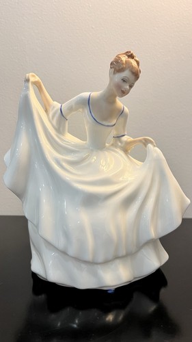Royal doulton england - royal, pamela