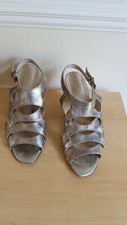 CARA LONDON GREY SHINE SOFT BED SOLE LADIES LEATHER SANDALS (UK SIZE 5, EU 38 ) 