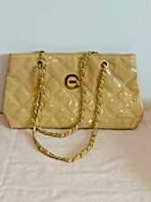 Elizabeth Grant Quilted Faux Patent Leather Shoulder bag - Cream - Unused