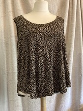 Sixteen 47 1647 Women's Animal