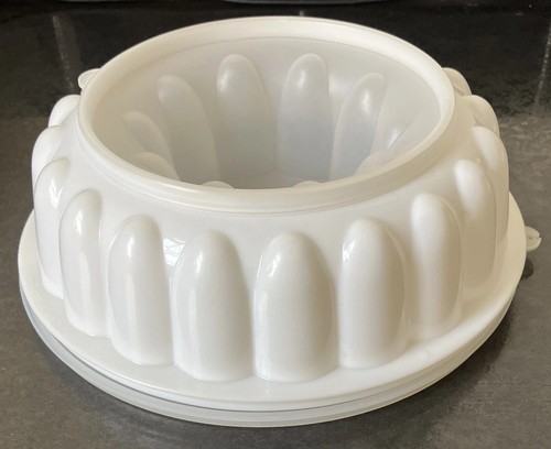Vintage tupperware piece - vintage,