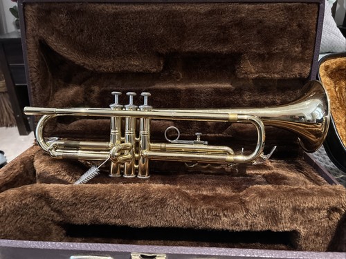 Gold elkhart series trumpet - series, ii