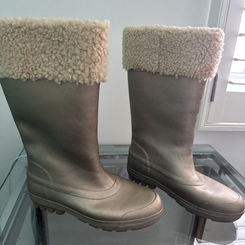 Ugg gold wellington boots - gold,