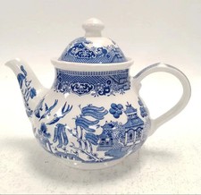 Churchill Blue Willow Teapot -