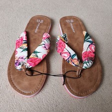 NEW Primark Flamingo Flip