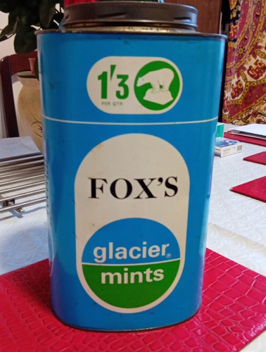 Vintage original tub foxes - original, of