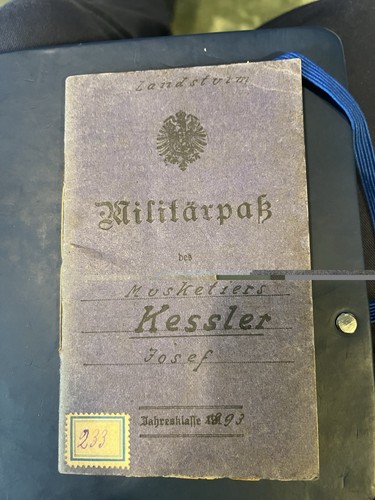Ww1 german military pass book - military,