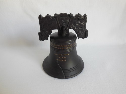 Wedgwood gold black basalt - gold,