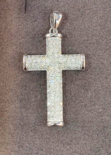 9ct cross pendant diamond - 9ct,