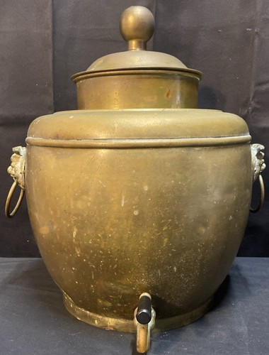 Large urn chinese foo - chinese,