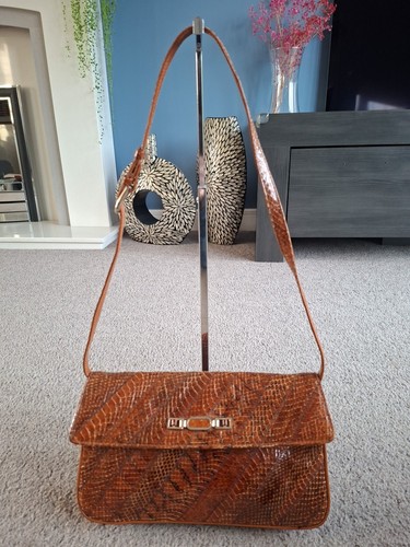 Vintage tan brown snakeskin - tan,