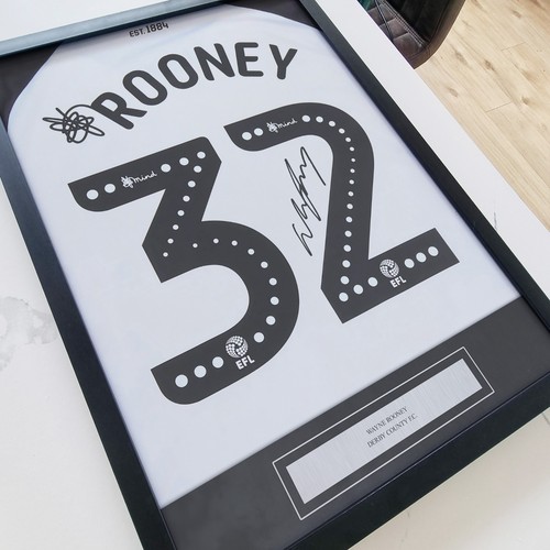 Wayne rooney print framed - print,