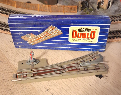 Hornby dublo isolating switch - dublo,