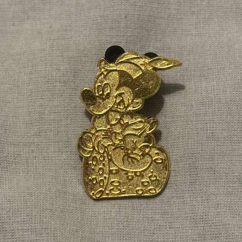 Mickey mouse gold chaser hong - chaser,