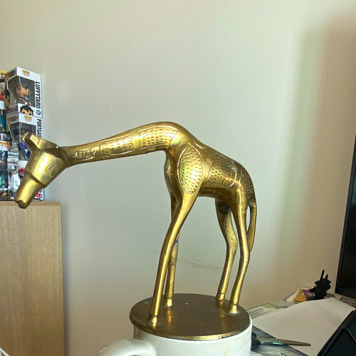 Brass coloured metal giraffe - metal,