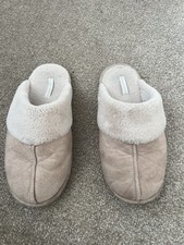 Heavily Worn Slippers Size 7-8