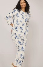 Cozee Home Velvetsoft PJ Set. Floral Print. Size Medium