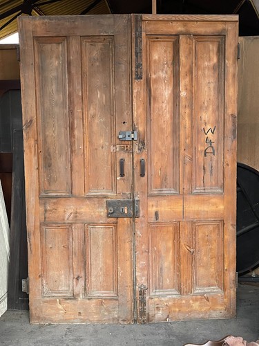 Large pair doors with - pair, all