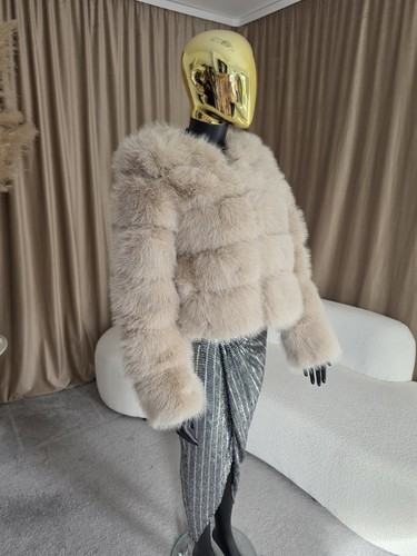 Beige sand colour faux fur - colour,