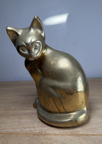 Large brass cat - large, ornament