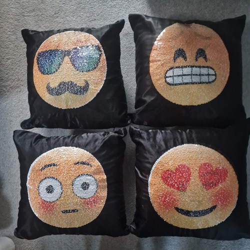 Large emoji face changing - large,