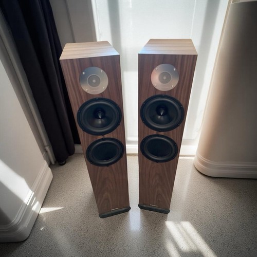Spendor speakers in - d7.2,