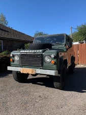 Land Rover Defender 90 - Ex Military (PARAS)