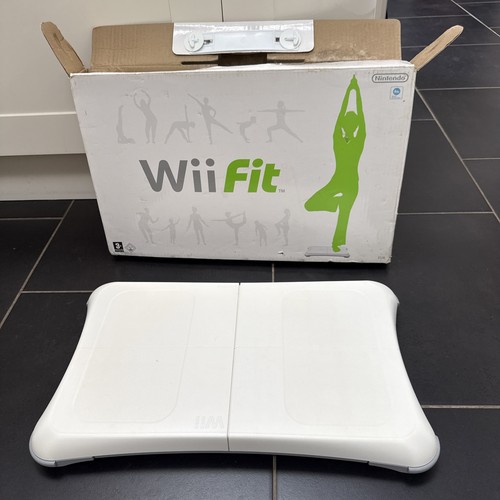 Nintendo wii fit - nintendo,