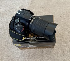 Nikon D5500 DSLR Camera 24.2MP with VR 18-140mm Nikon Lens bundle.
