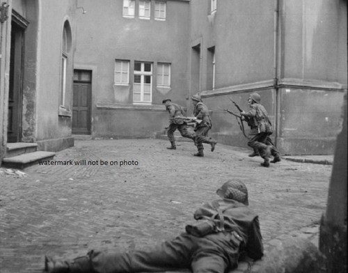 British troops clearing - clearing, out