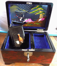 Vintage Japanese JEWELLERY BOX Music Key Black Lacquerware Velvet Hand Painted