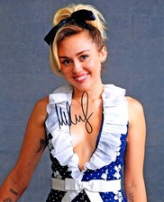 Original Signed Photo of Miley Cyrus 10x8 + COA