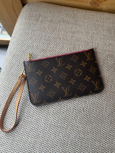 Louis vuitton monogram - louis,