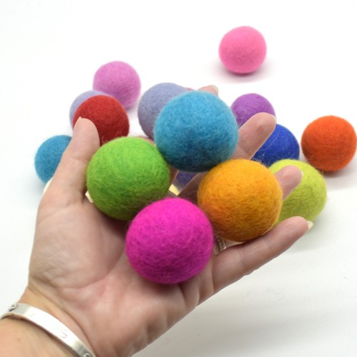100 wool felt balls 4cm - 100%, –