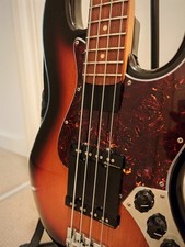 4-String Bass Guitar[ Fender playerplus ]made in Mexico jazz bass Active