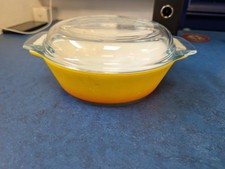 JAJ vintage pyrex 9inch