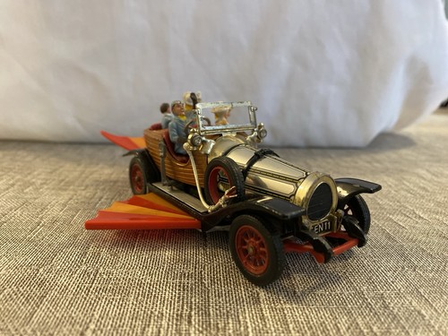 Vintage corgi toys chitty - vintage,