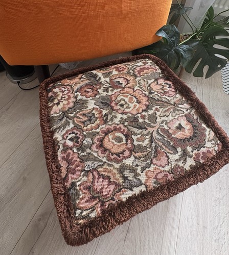 Vintage 1960s floral tapestry - floral,