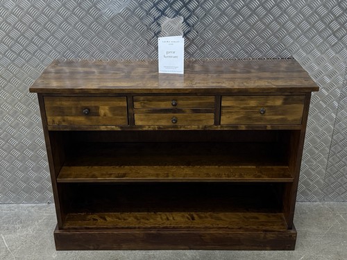 Laura ashley garrat - laura,
