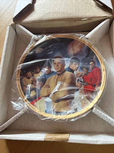 Star trek commemorative plate - star,
