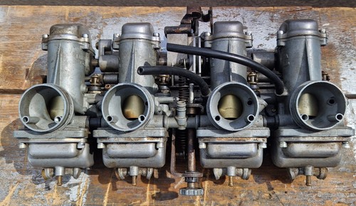 Early suzuki gs750 mikuni - suzuki,