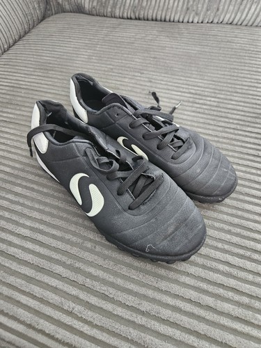 Sondico astro football boots - football,