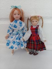 Dolls House Modern 2 x Little